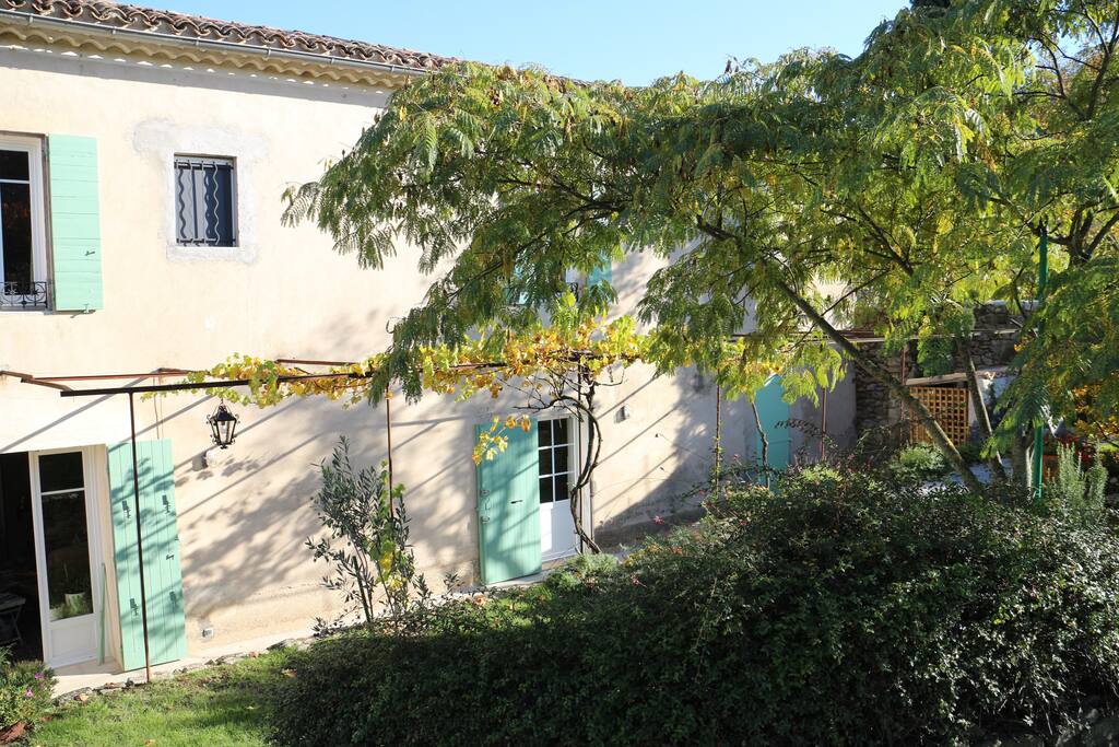 Maison côté jardin