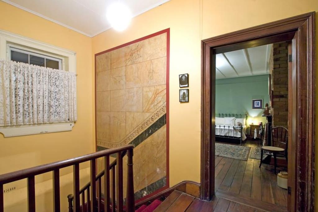 Hallway outside the Albert Room