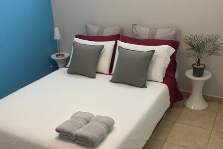 Top 20 12 de octubre vacation rentals, vacation homes & condo ... Sala mediana rectangular