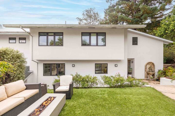 Bay Views Contemporary in Mill Valley
