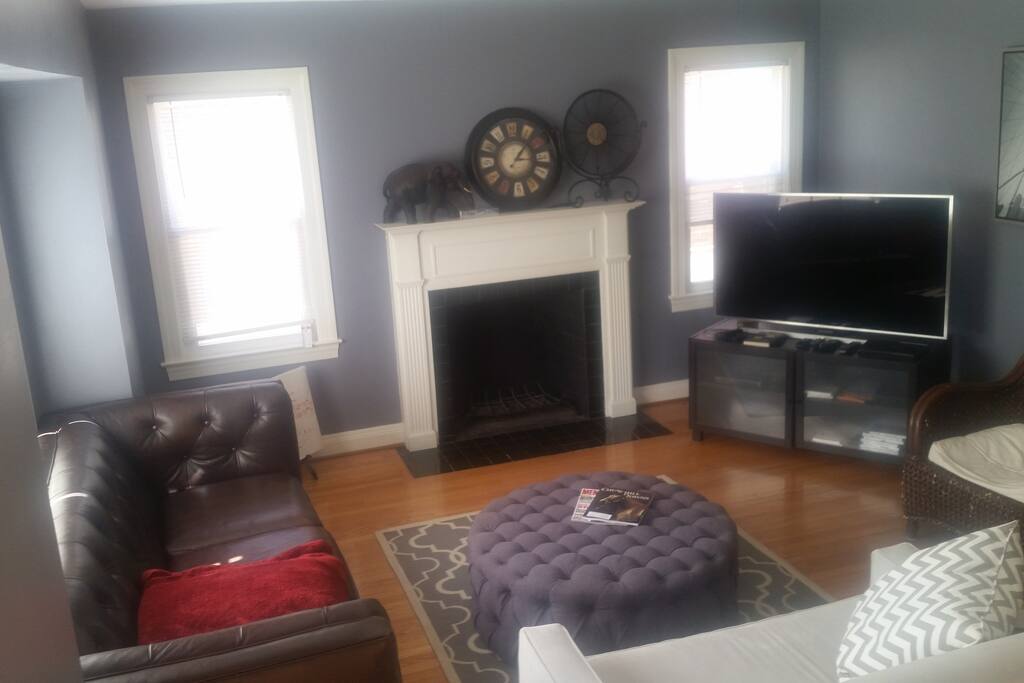 TV/Living Room cozy for 6 people
