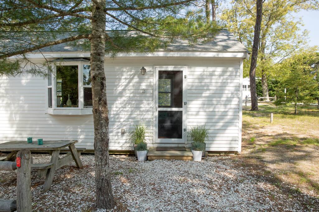 current front door of cabin #3.