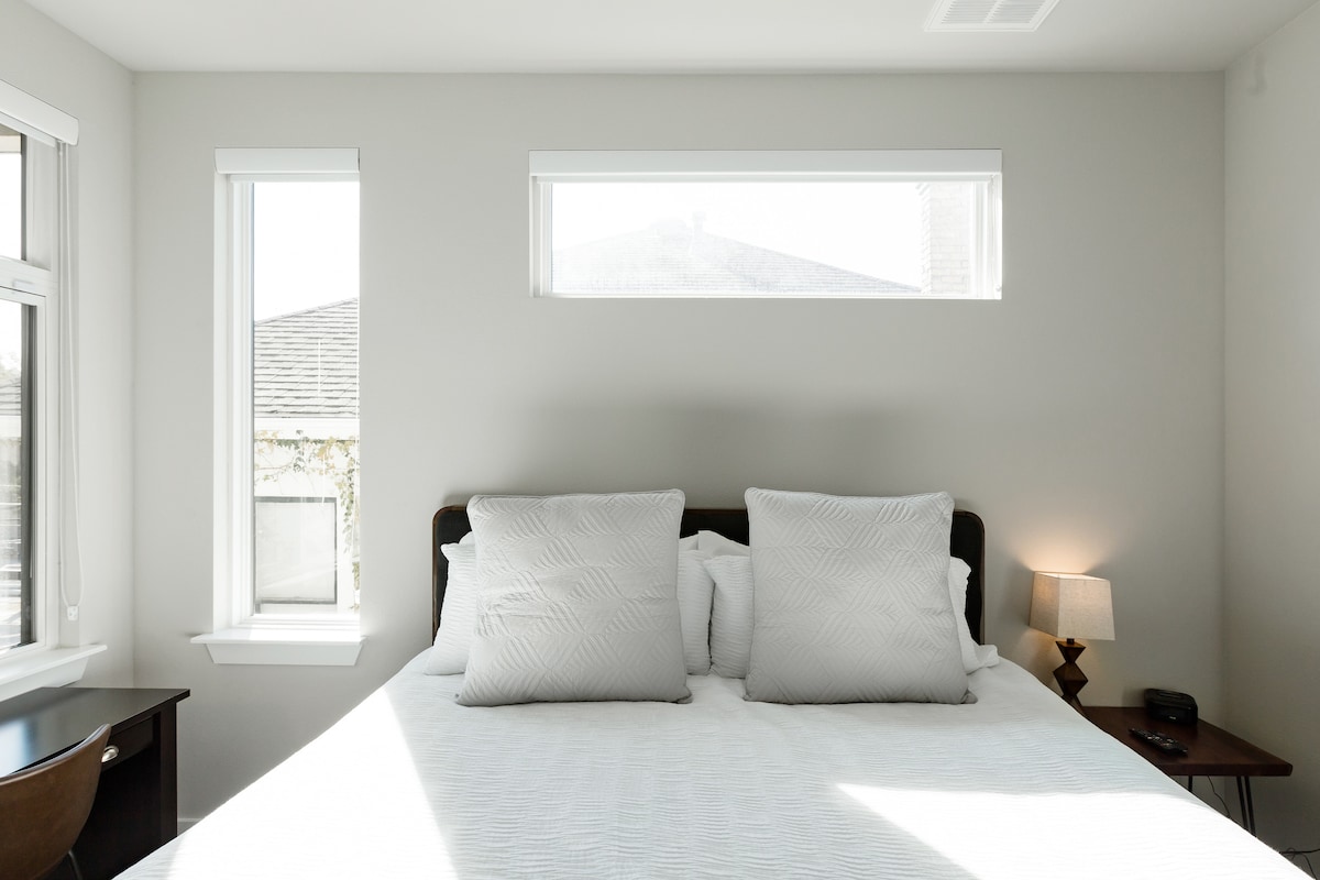 Capitol View Condos by One Fine Bnb - Paramount
