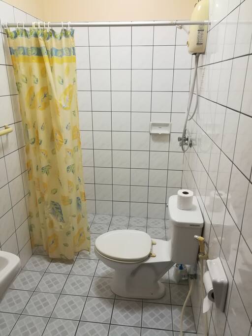 Private Bungalow bathroom