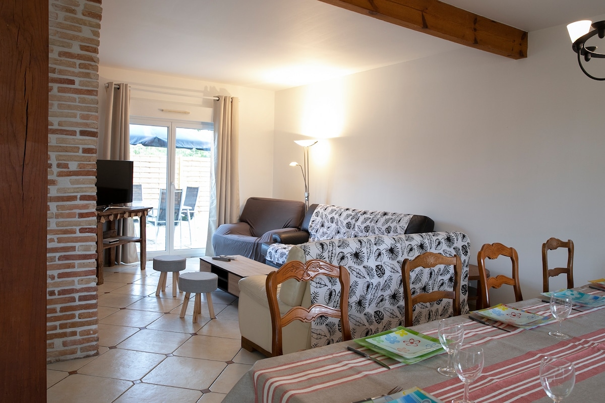 Top performing Airbnb: Family home near the lake in Biscarrosse