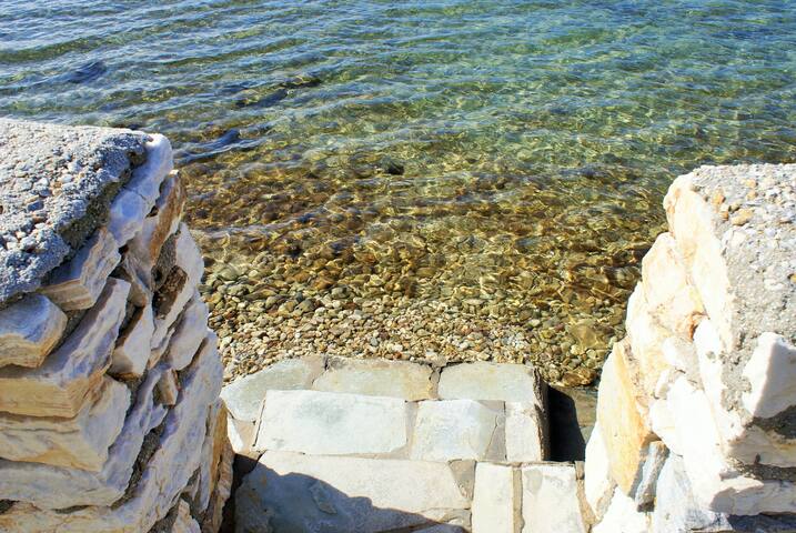 VILLA A MARE gallery image 5