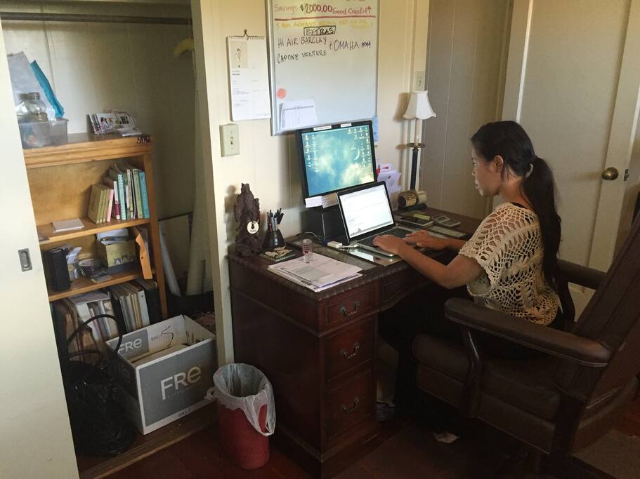 Office share, just opposite of bed. Sashya is my wedding business PA and works in the mornings. If you like to sleep in, we will take the computer and work in another room. We honor the space you are in.