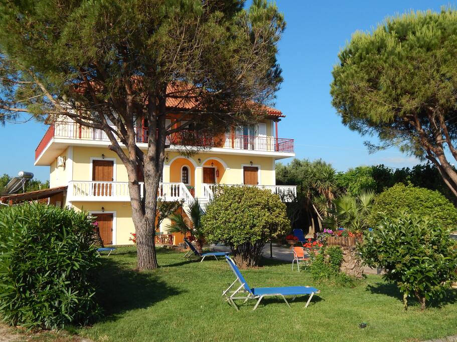 The building and garden