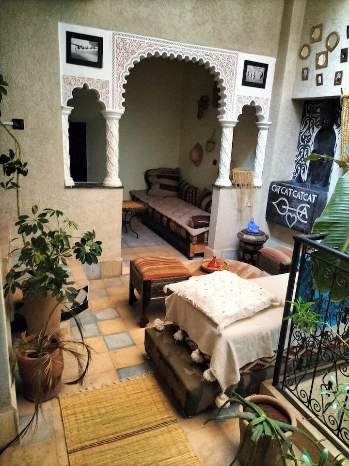 Petit Riad Tranquille Dans La Médina - Marrakech