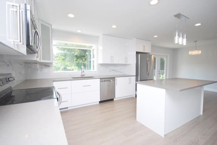 Airbnb Harrison Hot Springs Vacation Rentals Places To Stay
