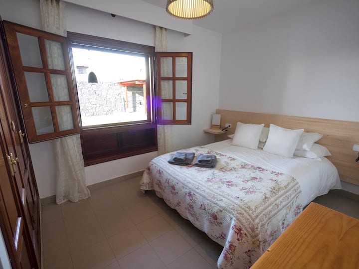 Dhomë gjumi 2