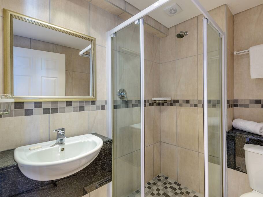 2 Bedroom 6 Sleeper