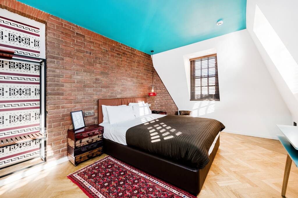 Beautiful Double Bed Room