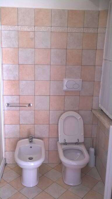 bagno con finestra
