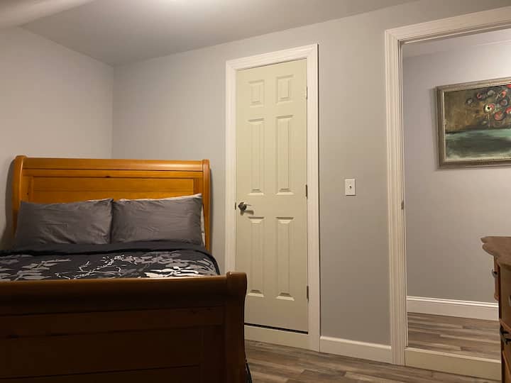 Manželská posteľ v hlavnej spálni 