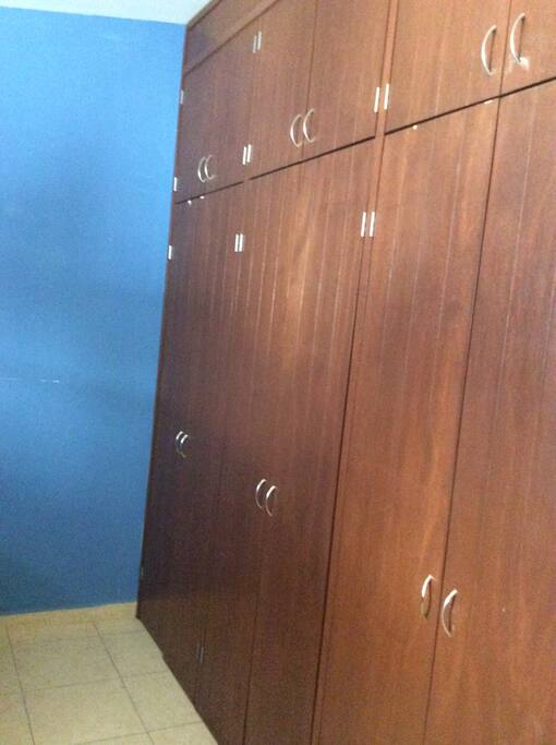 Amplio closet