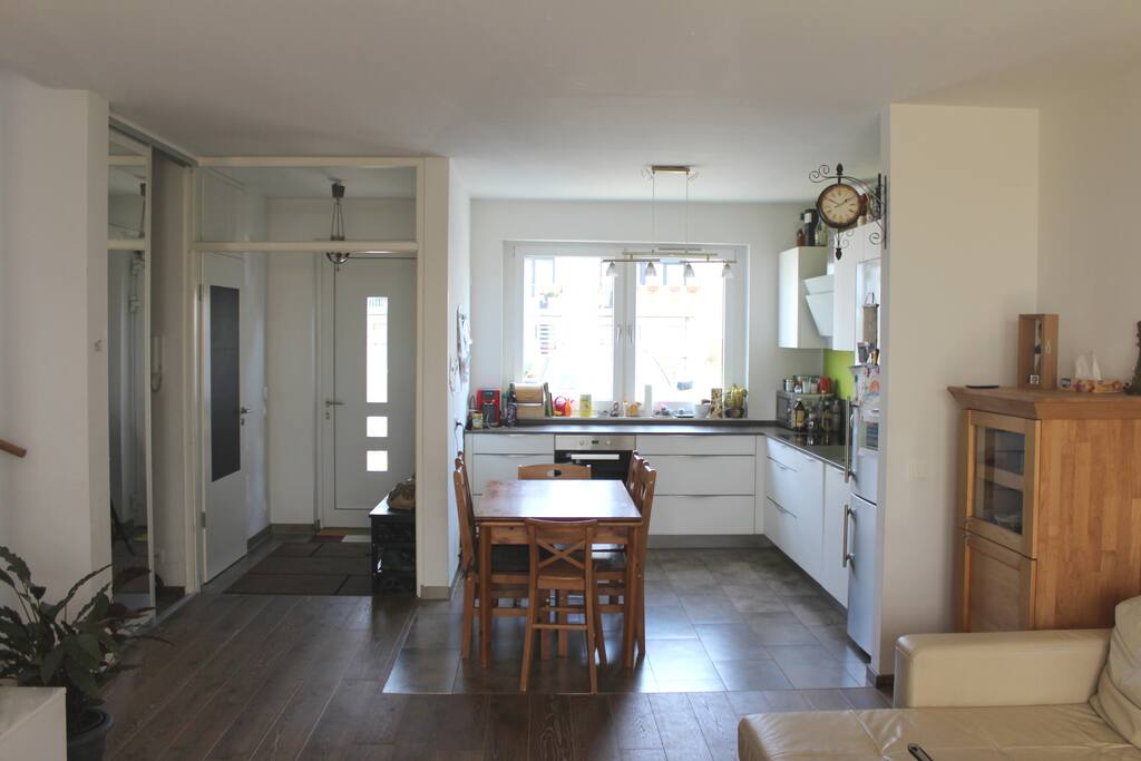 entrance and open space kitchen