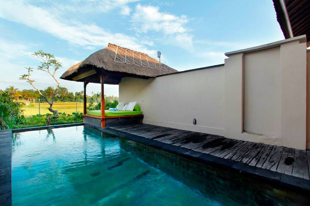 private pool with View