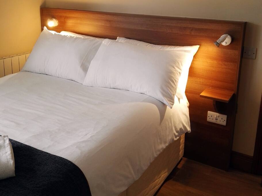 Double Bed