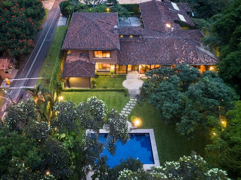 Luxury European Villa - Escazú