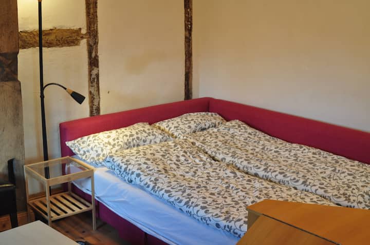 каучот е простор за спиење бр. 5 ///каучот е кревет бр. 5 ///каучот е кревет бр. 5