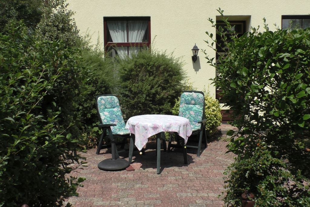 Eigen zonnig terras