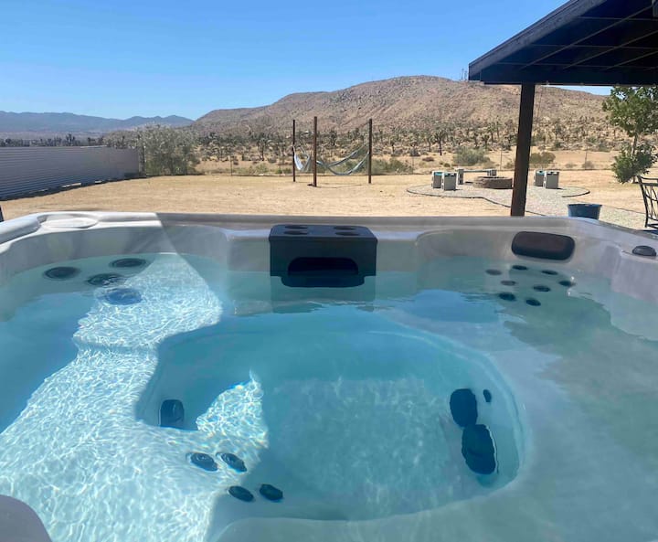 Peaceful Desert House With Views 3bd/2ba - Yucca Valley, CA