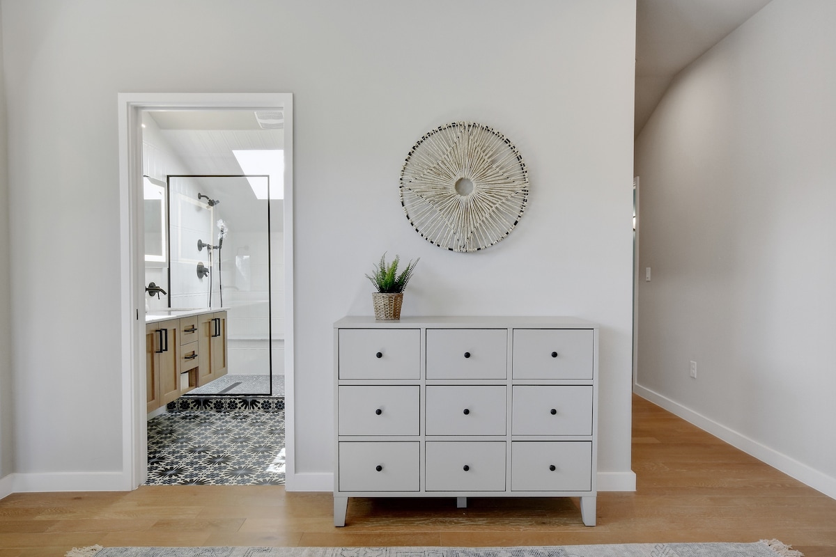 Bright + Stylish Oasis | East ATX, Near Downtown