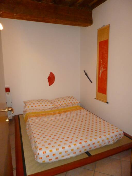 The tatami bed