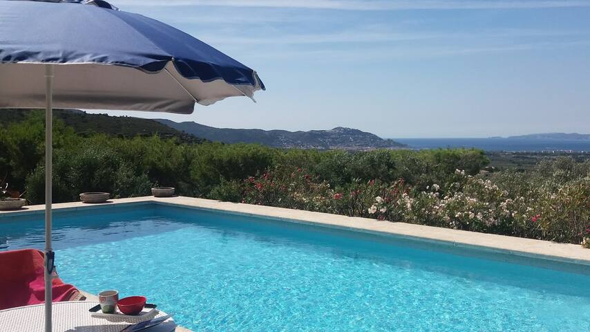 Superbe villa avec grande piscine & vue imprenable gallery image 4