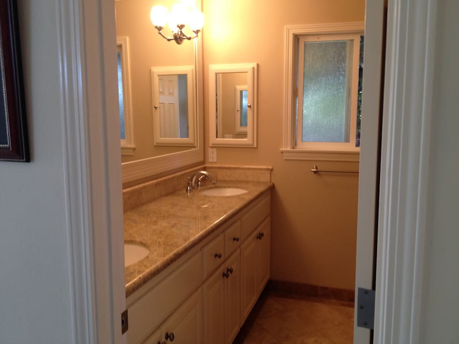 Double sinks in vanity