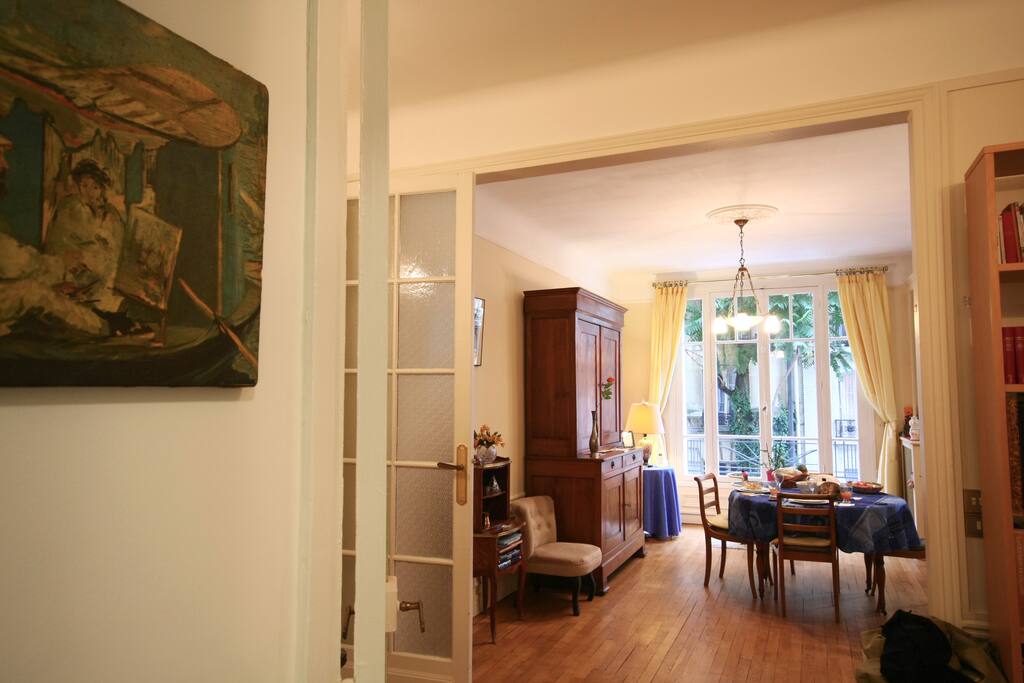 Salle à manger depuis le couloir