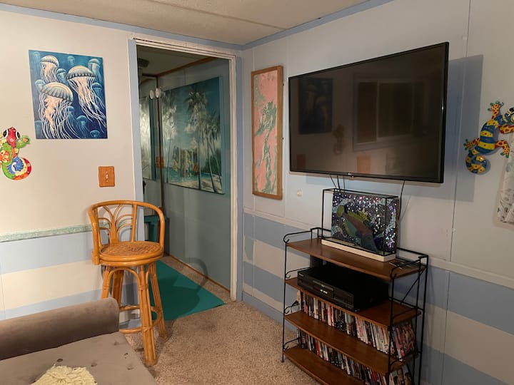 Havens’s Place Unit 2, Small Quaint Room. For 2 - Buxton, NC