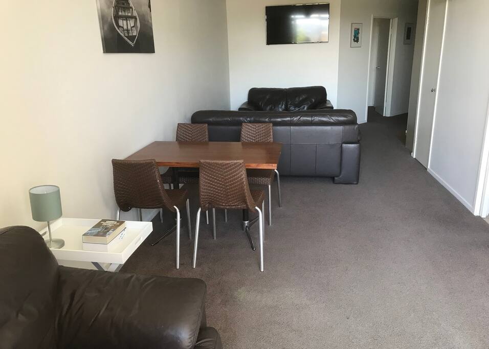 Relax in a comfy lounge, read a book or watch TV - free wifi and Netflix