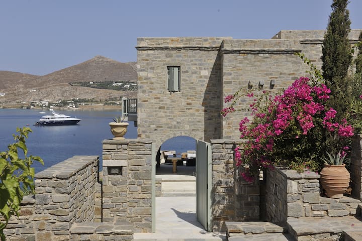 Paros Cyclades Blue Villa sea front in Naoussa gallery image 3