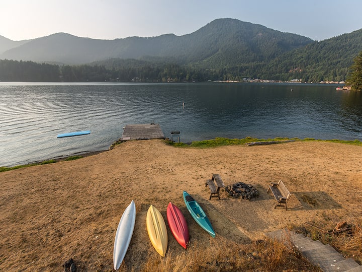 Lake Sutherland Vacation Rentals & Homes Washington, United States