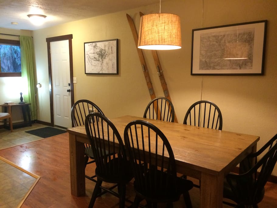 Dining table seats 6