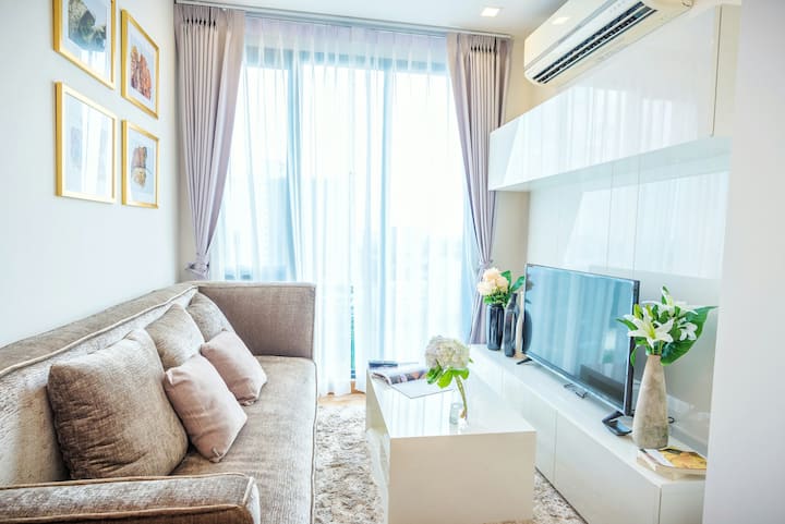 Luxury Apartment @ The Astra  5min To Night Bazaar - Thailand