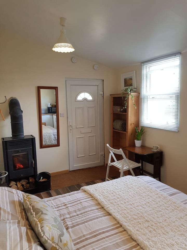 The Cozy Cabin, West Common - Beaulieu