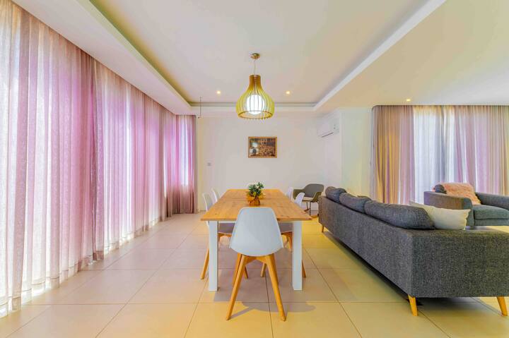 Luxury 2 Bedroom House On The West Coast - Puerto Louis
