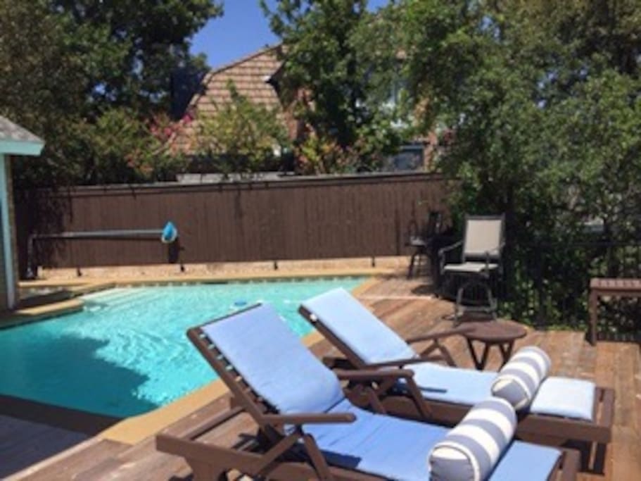 Relaxing decking and pool