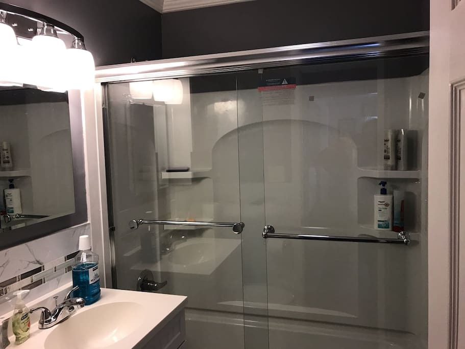 Shared Bathroom in First Floor. Just renovated.