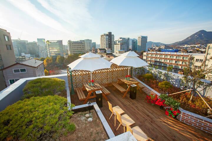 ICON HOTEL