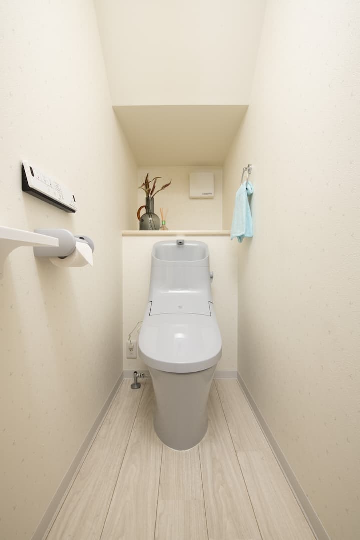 ・１階トイレ
/トイレは一階にあります