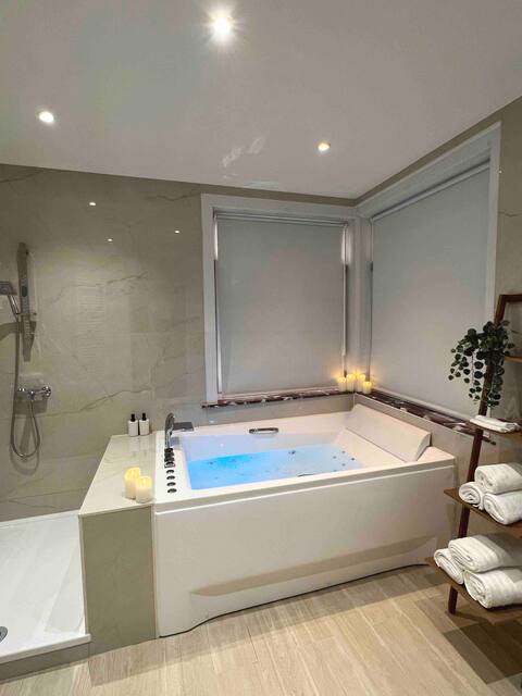 Beautiful quiet cozy apartment & Jacuzzi