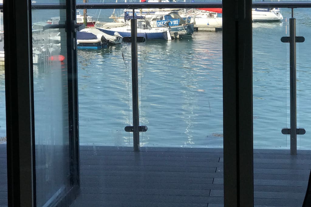Bi fold doors create completely open space