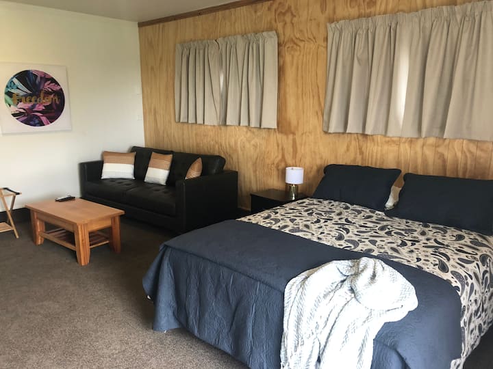 Bedroom 2, flat screen TV, 3 seater couch