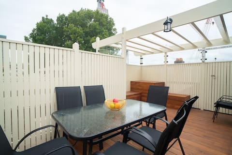 Popular Airbnb listing: Water front - Balcony & Rooftop Deck The Rocks #7 in Millers Point