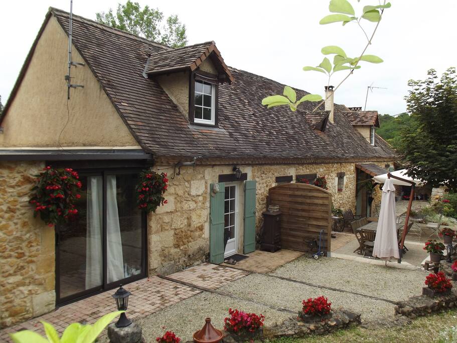 external view and private entrance