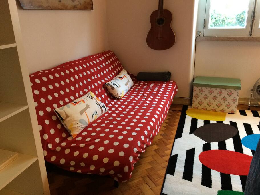 Sofa-Bed Closed